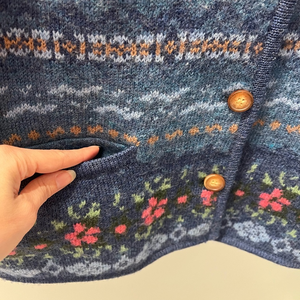Vintage Tabi Wool Cardigan | Fair Isle Landscape Knit | Cottagecore | Size L - Picture 5 of 6